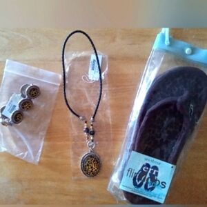 NWT 4 piece animal print matching set